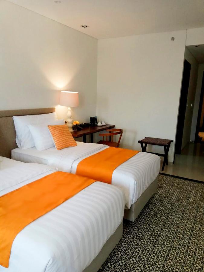 M Hotel Соронг Экстерьер фото